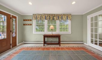 16 Oneida Ave, Atlantic Highlands, NJ 07716