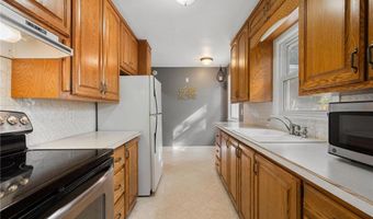 120 Ridge Rd, Albert Lea, MN 56007