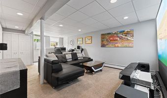 17 Boyle Ave, Cumberland, RI 02864