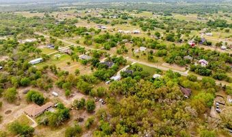 140 Wood Valley Dr, Adkins, TX 78101
