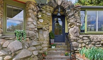 10 Hamilton Hl, Glocester, RI 02829