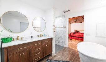 584 Division Rd, East Greenwich, RI 02818