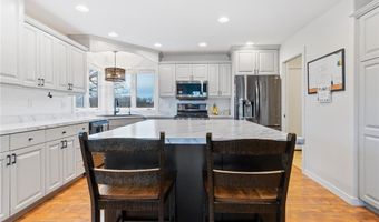 1197 Moorstone Dr NE, Alexandria, MN 56308