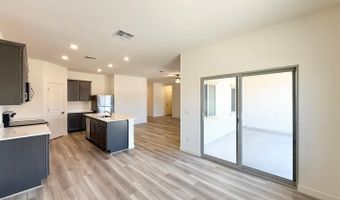 634 W Red Hawk Ct, Casa Grande, AZ 85122