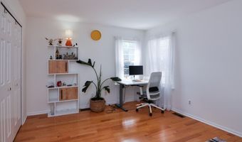 4471 Hillside Ct, Ann Arbor, MI 48105