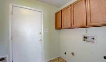6348 Avenida La Costa NE, Albuquerque, NM 87109