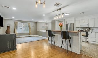 33 Tanglewood Dr, Alloway, NJ 07422