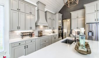200 Sam Willen, Benton, LA 71006