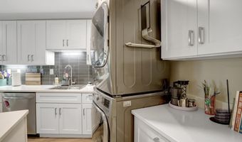 205 YOAKUM Pkwy 314, Alexandria, VA 22304