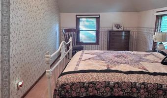 709 N St, Aurora, NE 68818