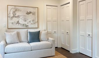 51 Poplar St 1R, Newport, RI 02840