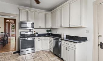 437 E 4th St, Alton, IL 62002