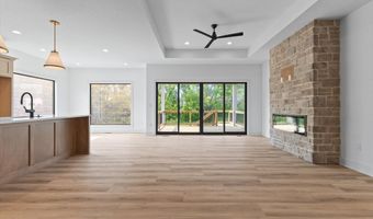 1112 2nd St NE, Altoona, IA 50009