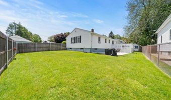 26 City View Pkwy, Johnston, RI 02919
