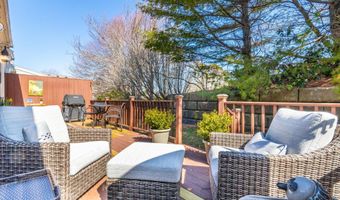 13 Hollyhock Knoll Ct 13, Bourne, MA 02532