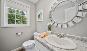 46 Isaac Foss Rd, Chester, NH 03036