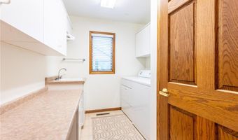 1404 17th Ave SW, Austin, MN 55912