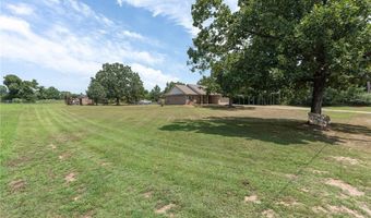 422 Hidden Oaks Rd, Alma, AR 72921