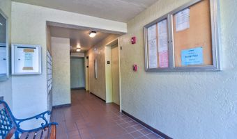 900 COVE CAY Dr 5A, Clearwater, FL 33760