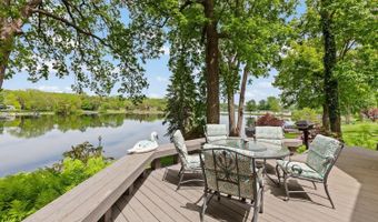 25 S Shore Dr, Addison, MI 49220