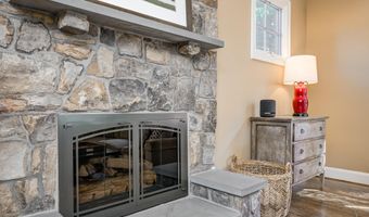7505 MARBURY Rd, Bethesda, MD 20817