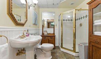 1042 AVERY Crk, Woodstock, GA 30188