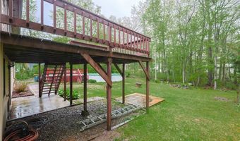 274 Courthouse Ln, Burrillville, RI 02859