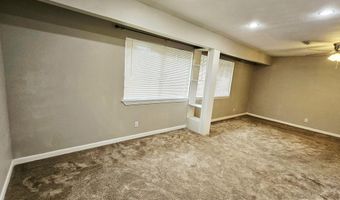 861 Oak Crst, Baxter Springs, KS 66713