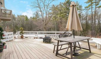 417 Candia Rd, Chester, NH 03036
