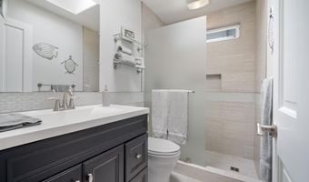 1865 Kalia Way, Haiku, HI 96708