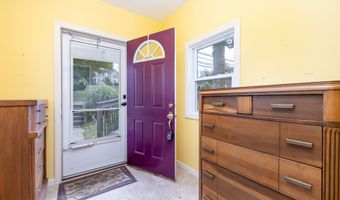 15 Boardman St, Bristol, CT 06010