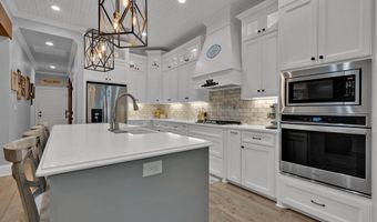 150 St Andrews Ln, Benton, LA 71006