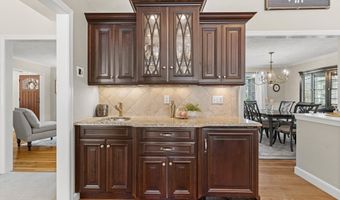 12 Alonesos Way, Andover, MA 01810