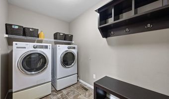 303 S Stewart St, North Liberty, IA 52317