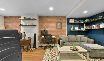 164 F St 4, Boston, MA 02127