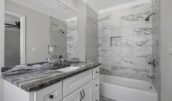 1009 Summit Dr, Albany, GA 31707