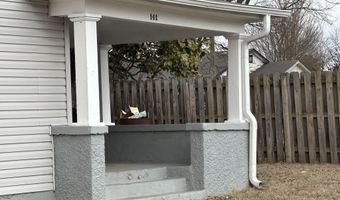 141 W College St, Aurora, MO 65605