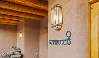 9 Desiderio Rd, Arroyo Seco, NM 87514