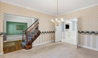 477 Redwood Forest Dr, Ballwin, MO 63021