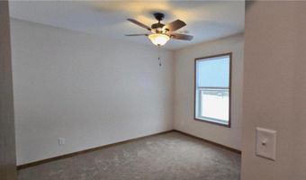 610 E 4th St, Albert Lea, MN 56007