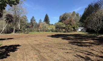 1300 HAMPTON Rd, Brookings, OR 97415