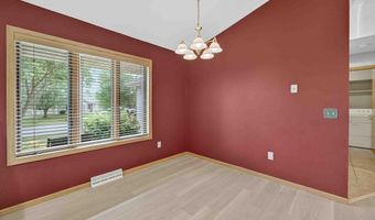 626 Samuel Dr, Madison, WI 53717