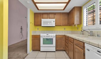 11714 Oak St, Apple Valley, CA 92308