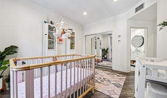 12000 Goshen Ave 203, Los Angeles, CA 90049
