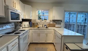 423 KOSOAK Rd, Baltimore, MD 21220