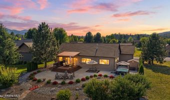150 Links Dr, Blanchard, ID 83804