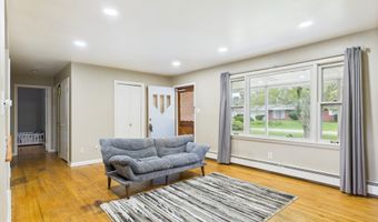 805 Saddle Ct, Anderson, IN 46013
