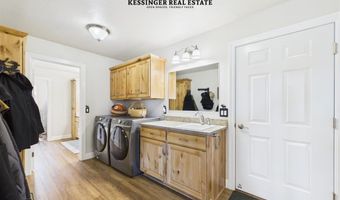3532 Maple Leaf Ave, Cody, WY 82414