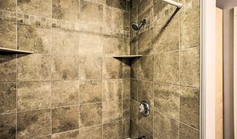 87 Lakeside Dr, Albany, KY 42602