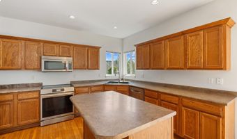 3022 Beckley St, Ames, IA 50010